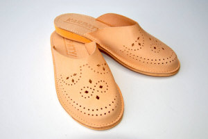 Regionální pantofle, pantofle Highlander, výrobce pantoflí - KARPATY