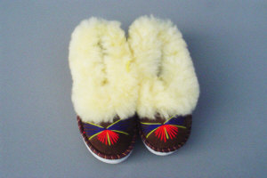 Regionální pantofle, pantofle Highlander, výrobce pantoflí - KARPATY